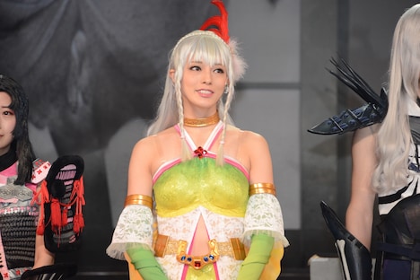 京極マリア役の大湖せしる。