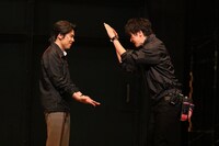 ミュージカル「HEADS UP!」再演より。