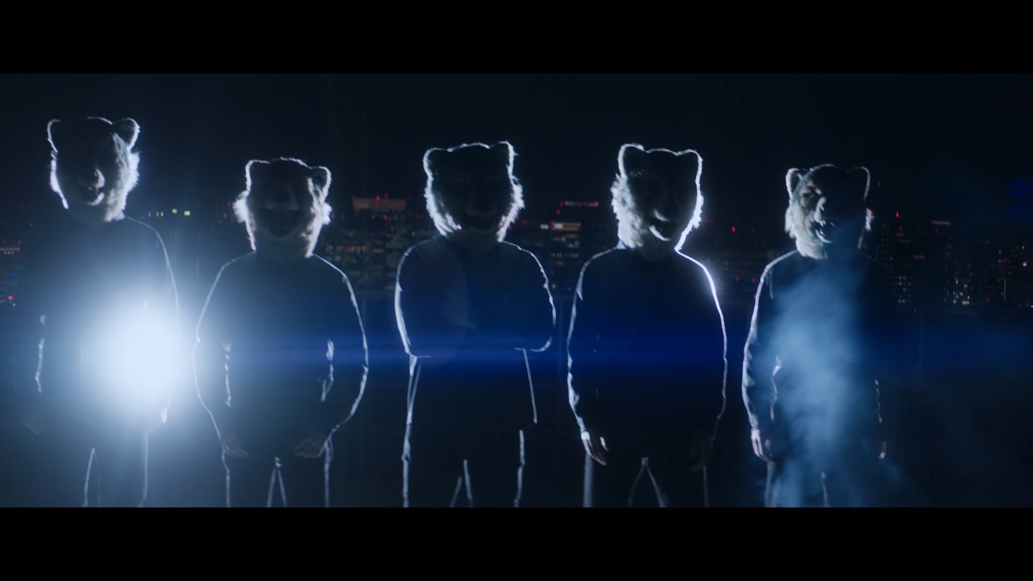 「MISSION with Surface」ムービーのワンシーン。