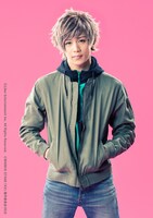 前川優希演じる皆木綴。