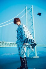 写真集「加藤和樹という男」（東京ニュース通信社）より。