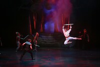 スターダンサーズ・バレエ団「バレエ『ドラゴンクエスト』」より。(c)KiyonoriHasegawa