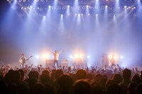 Supper Momentのライブの様子。（Photo by Viola Kam [V'z Twinkle]）