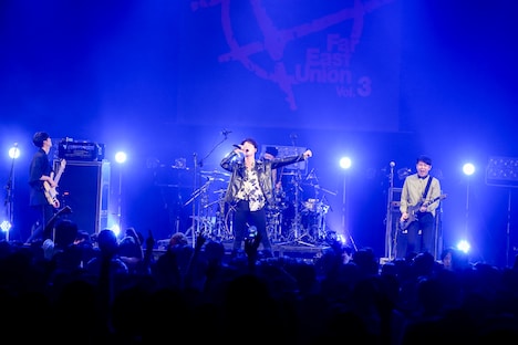 THE SOLUTIONSのライブの様子。（Photo by Viola Kam [V'z Twinkle]）