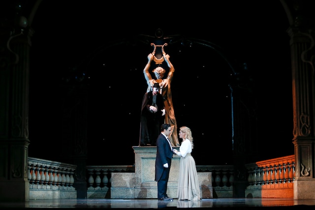 ミュージカル「オペラ座の怪人～ケン・ヒル版～」2013年公演より。