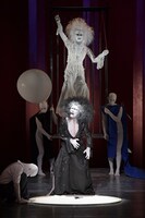 大駱駝艦・天賦典式「罪と罰」より。（撮影：鹿摩隆司）