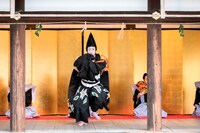 「十代目 松本幸四郎 襲名記念 奉納舞台 上賀茂神社 Supported by AGF『煎』」より。