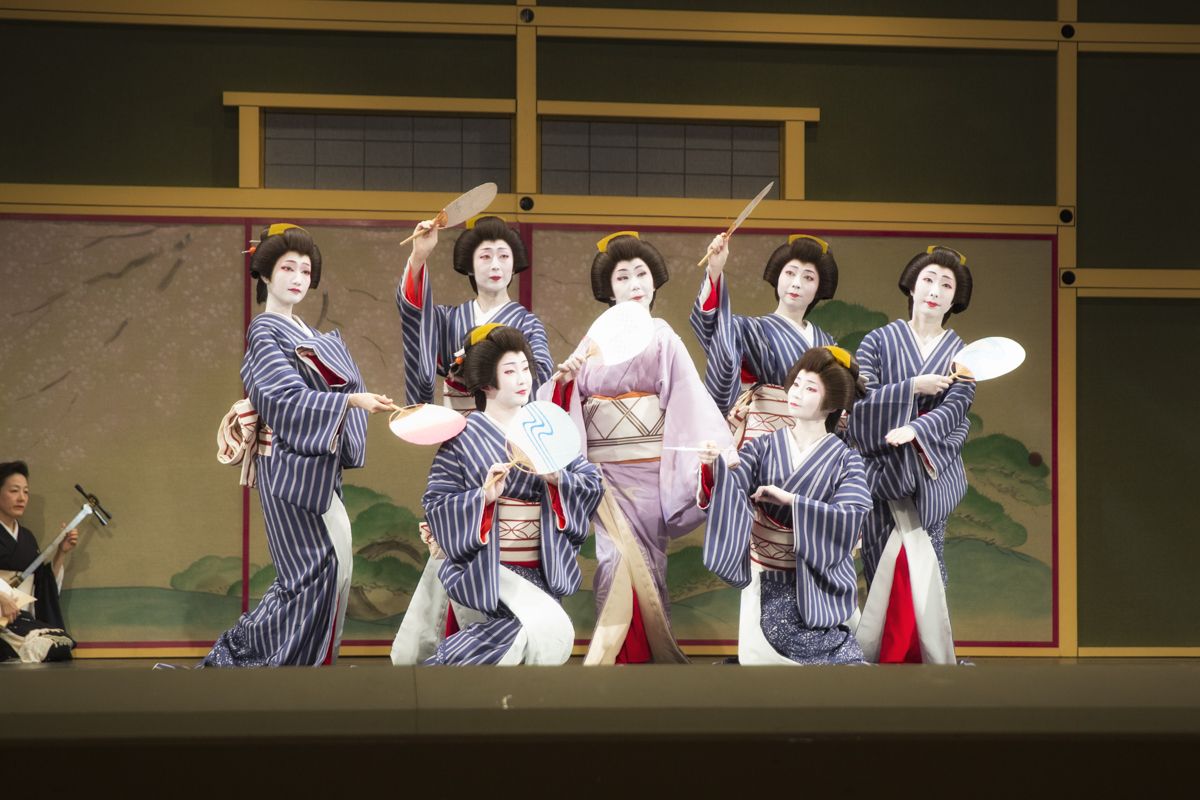 一見さん歓迎！新橋花柳界の芸・味・粋を体験「東をどり」