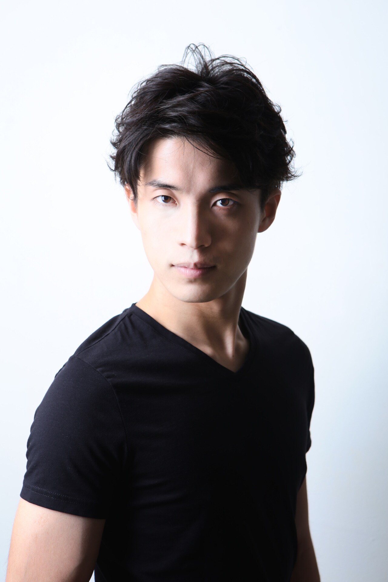 村井成仁と塩月綾香が入籍「『鶴姫伝説』の"鶴姫"と"クロタカ"のように」