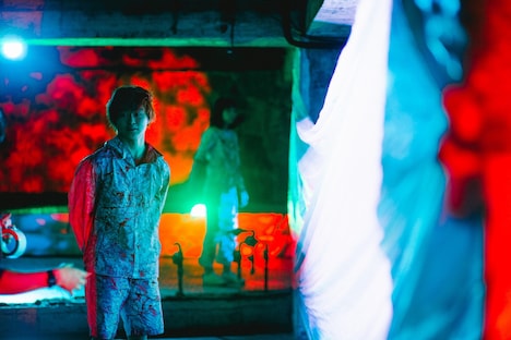 ヌトミック「SUPERHUMAN」より。