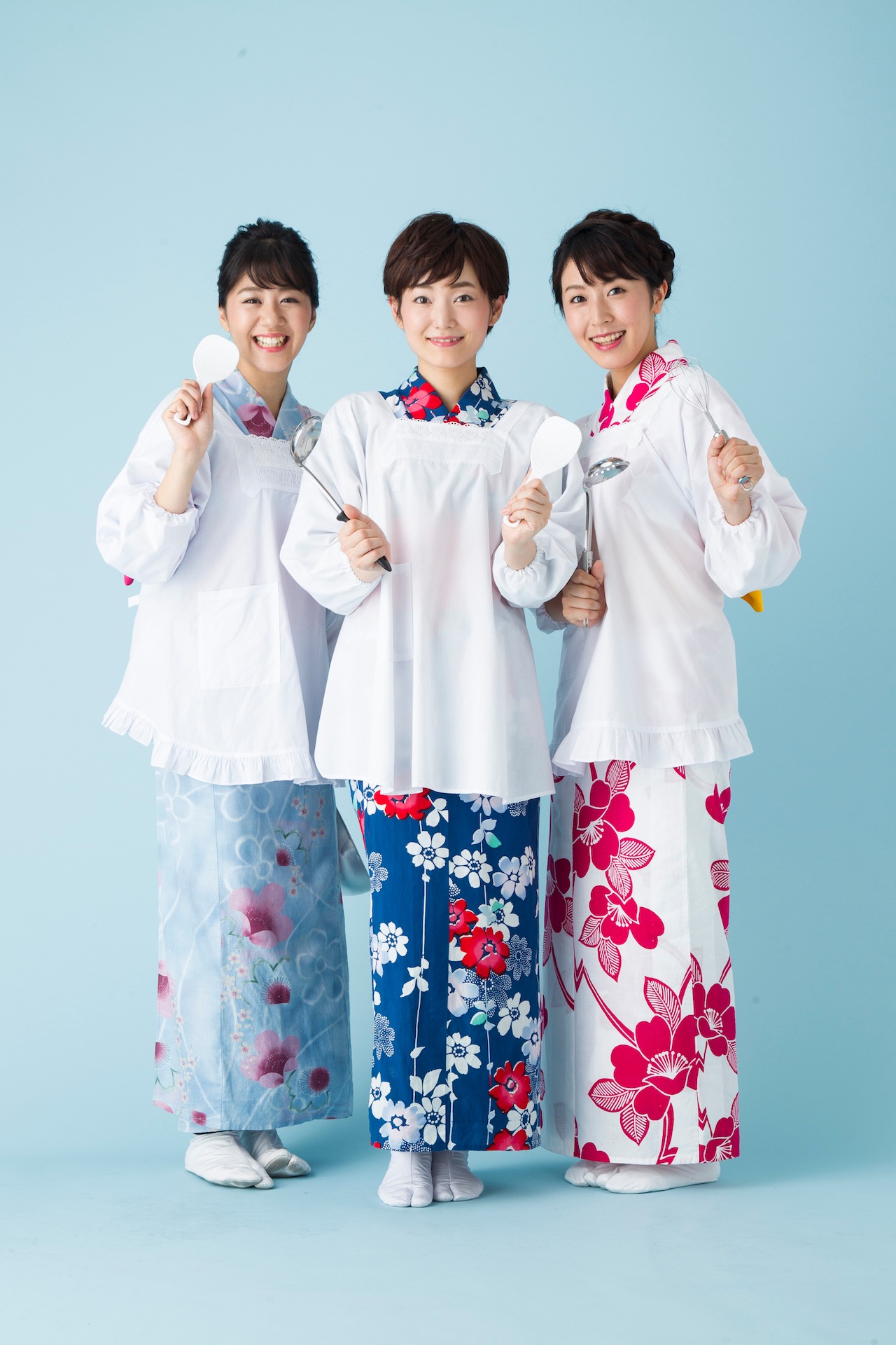 おSET隊。左から木下桜、安川里奈、山城屋理紗。