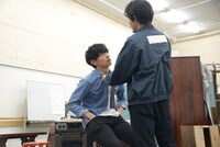 左から細田善彦、古河耕史。