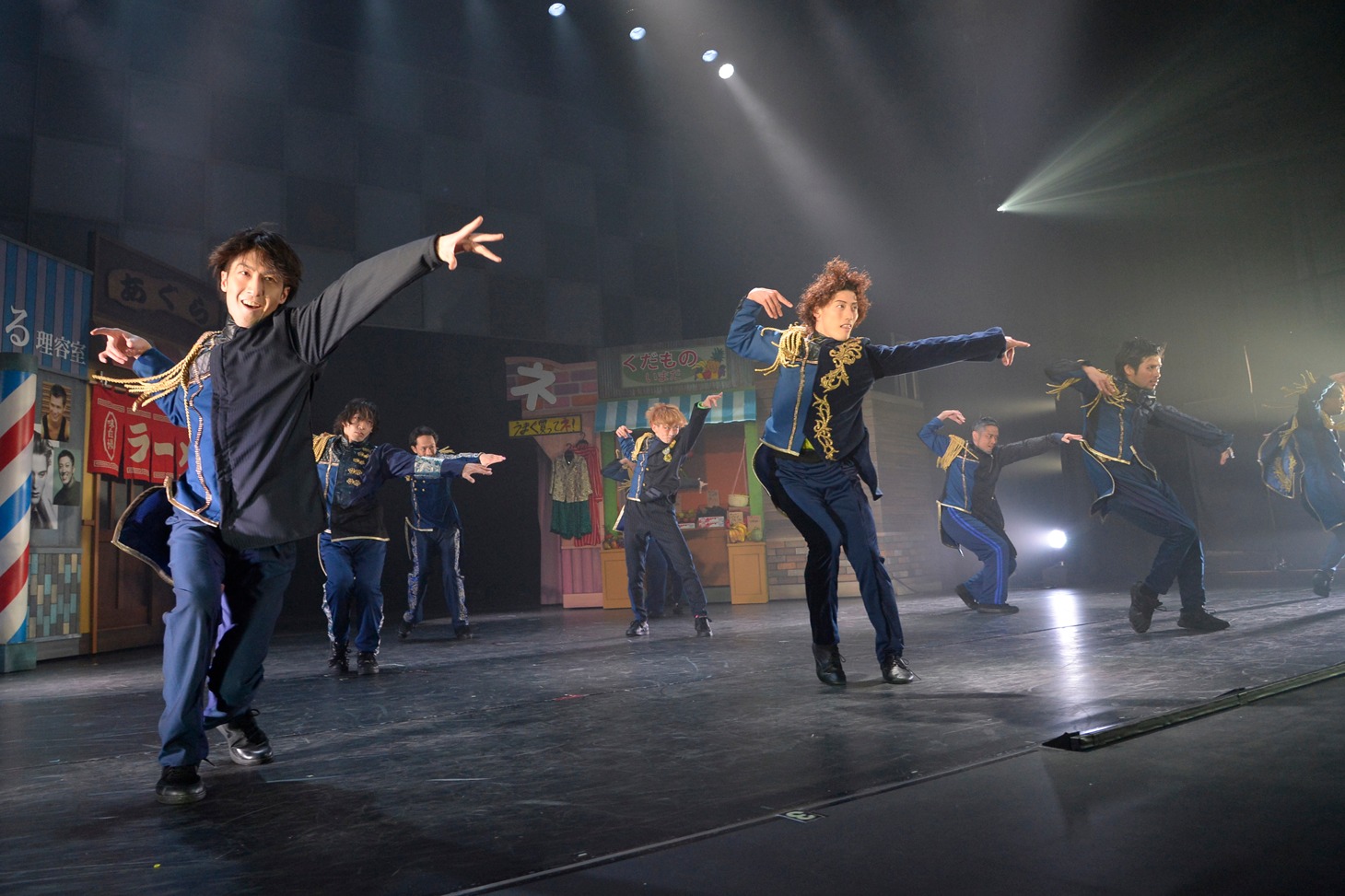 梅棒 8th SHOW「Shuttered Guy」より。(c)飯野高拓