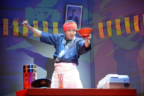 梅棒 8th SHOW「Shuttered Guy」より。(c)飯野高拓