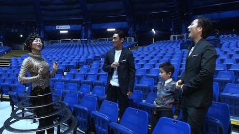 フジテレビ「中村勘九郎・勘太郎・七之助が発見！シルク・ドゥ・ソレイユ『キュリオス』…芸の神髄SP」より。(c)フジテレビ