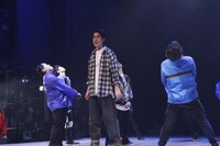 「池袋ウエストゲートパーク SONG&DANCE」より、大野拓朗（中央）。