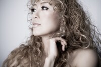 Revo side B「MIRAI no KIOKU　ミライノキオク」ビジュアル