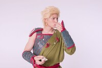 ミンス扮する雷遊。