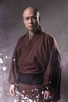 川本裕之演じる雪村綱道。