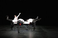 愛知県芸術劇場ミニセレ アンサンブル・ゾネ「緑のテーブル2017」(c)阿波根治