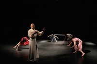 愛知県芸術劇場ミニセレ アンサンブル・ゾネ「緑のテーブル2017」(c)阿波根治