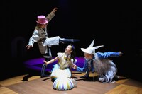 KAATキッズ・プログラム2017「不思議の国のアリス」の様子。（撮影：宮川舞子）