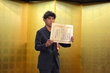 第62回岸田國士戯曲賞授賞式より。神里雄大。