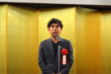 第62回岸田國士戯曲賞授賞式より。神里雄大。