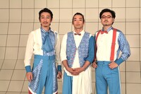 左から岩井秀人、森山未來、前野健太。