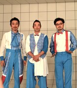 左から岩井秀人、森山未來、前野健太。