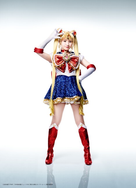 井上小百合扮するセーラームーン。