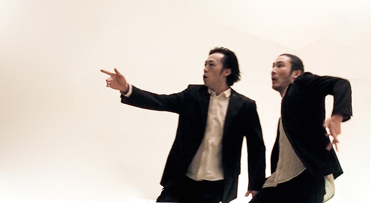 「暁ニ告グ」初演より。（photo:ONODA KEIKO）