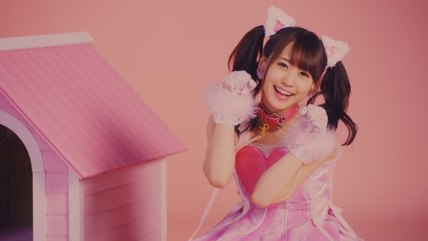 穴沢虹海（CV：芹澤優）「...私だけ見てて▽」MV撮影の様子。