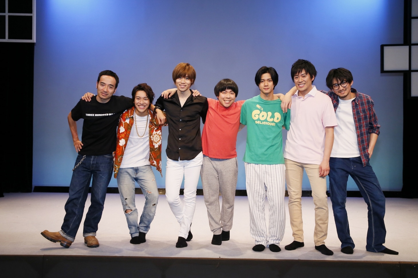 左から岩崎う大、岩田玲、太田将熙、城築創、石原壮馬、長尾卓也、株元英彰。（撮影：洲脇理恵）