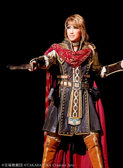 宝塚歌劇団宙組「天は赤い河のほとり」より。