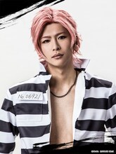 「THE STAGE ラッキードッグ1 first luck」初演より、山内圭輔扮するルキーノ・グレゴレッティのビジュアル。