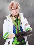 仲田博喜扮するヴィクター・フランケンシュタイン。