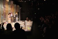 「『One Green Bottle』表に出ろいっ！ English version」カーテンコールの様子。