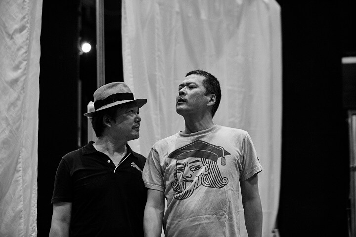 長塚圭史×小川絵梨子「ハングマン」稽古風景を公開