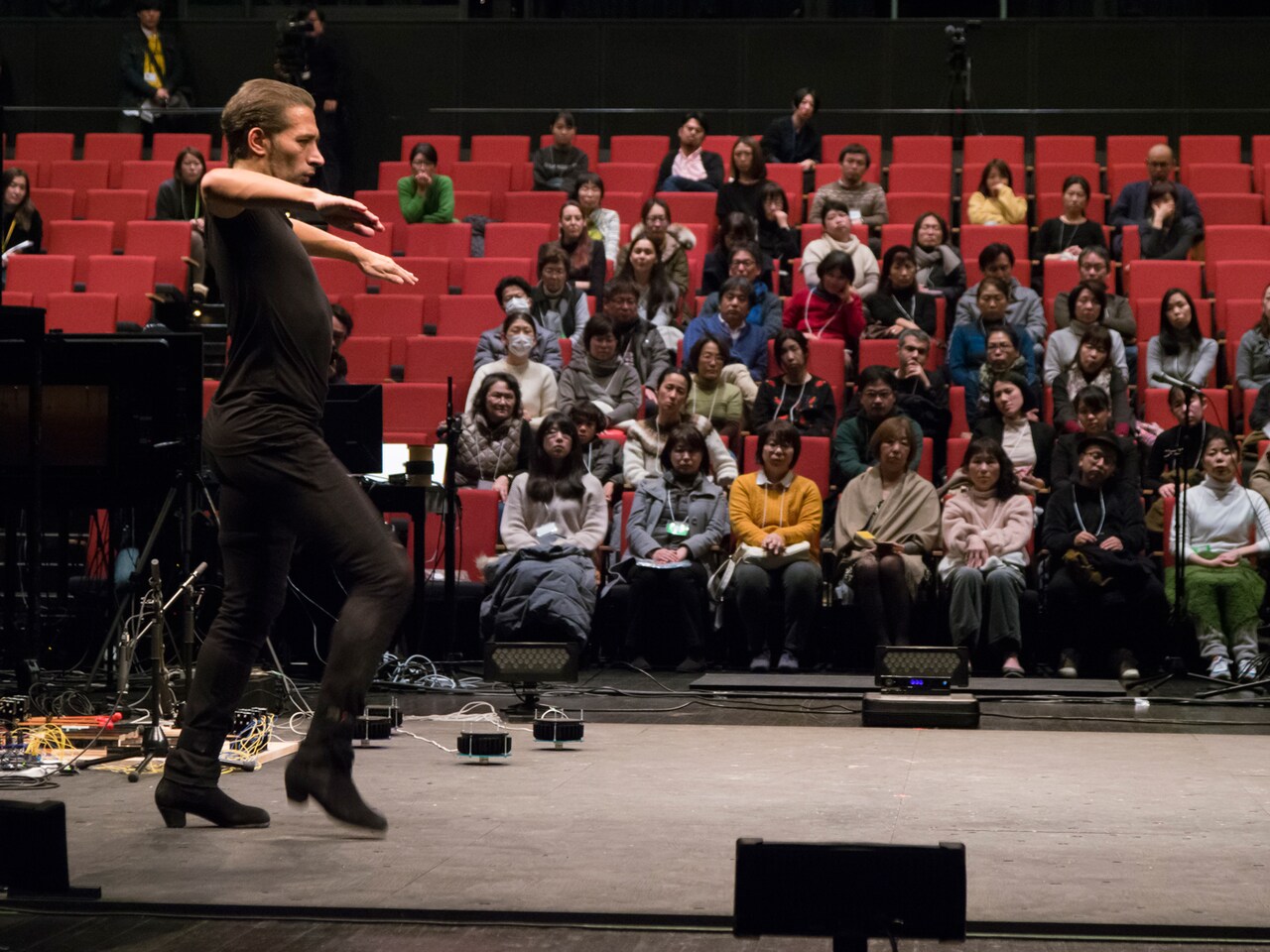 フラメンコ×人工知能、イスラエル・ガルバン新作ダンスが2019年2月にYCAMで