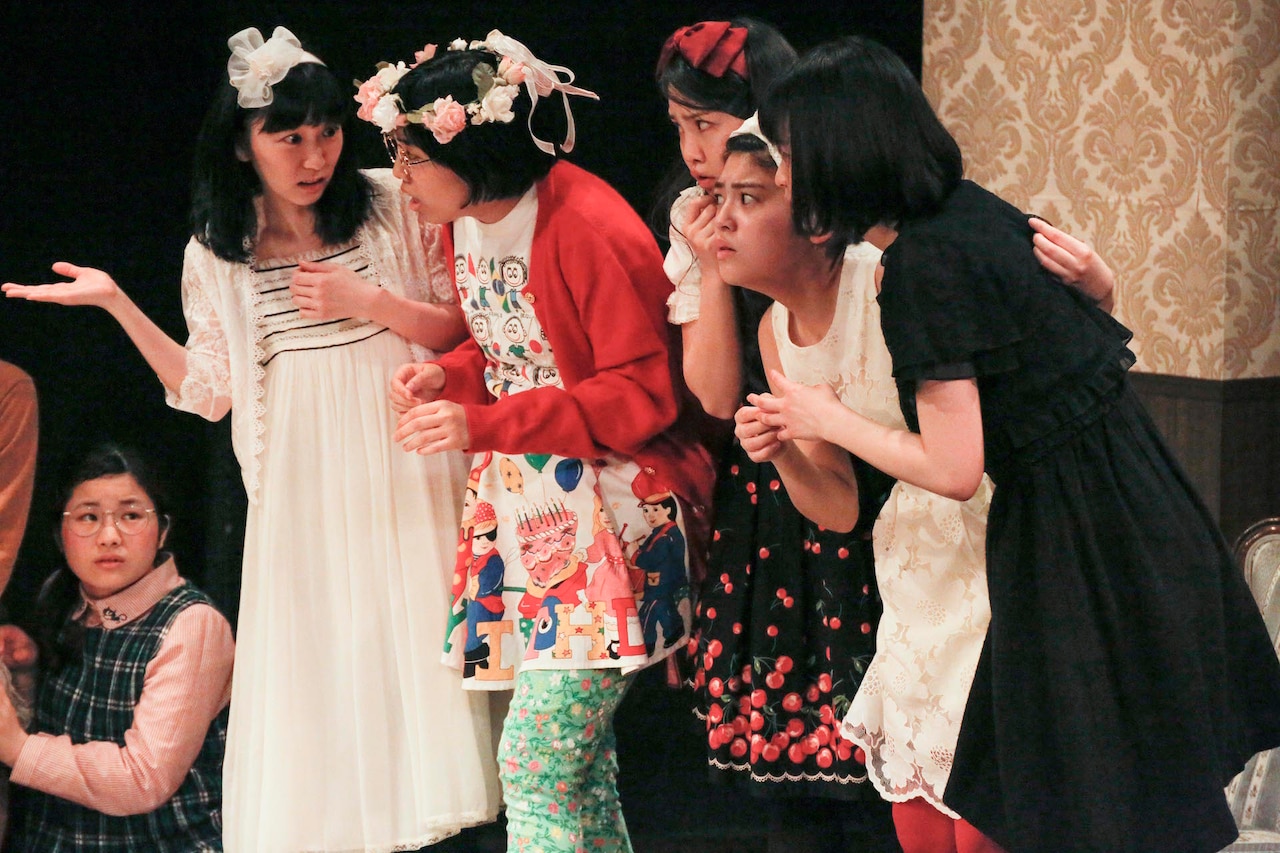 21名のガールズが奮闘、根本宗子新作「紛れもなく、私が真ん中の日」