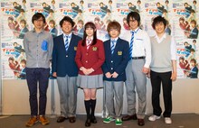 左から大歳倫弘、諏訪雅、鈴木絢音（乃木坂46）、西井幸人、小澤亮太、中村嘉惟人。