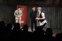 ブラボーカンパニープロデュース 天晴お気楽事務所 第41回公演「天晴パラダイス青信号～ベルリンより愛をこめて」より。