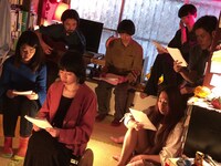 劇団子供鉅人 本公演ニューカウント vol.8「ハミンンンンンング」リーディングの様子。