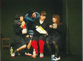 2017年に上演された、ぱぷりか「こことは」より。（撮影：保坂萌）