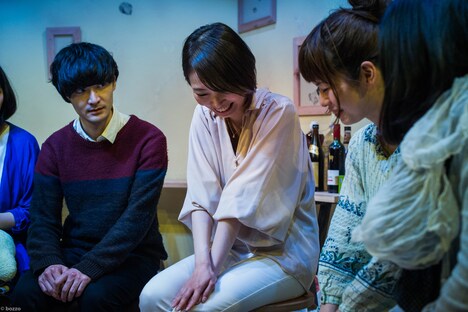 今年2018年4月に上演された、かわいいコンビニ店員飯田さん「僕をみつけて」より。（photo by bozzo）