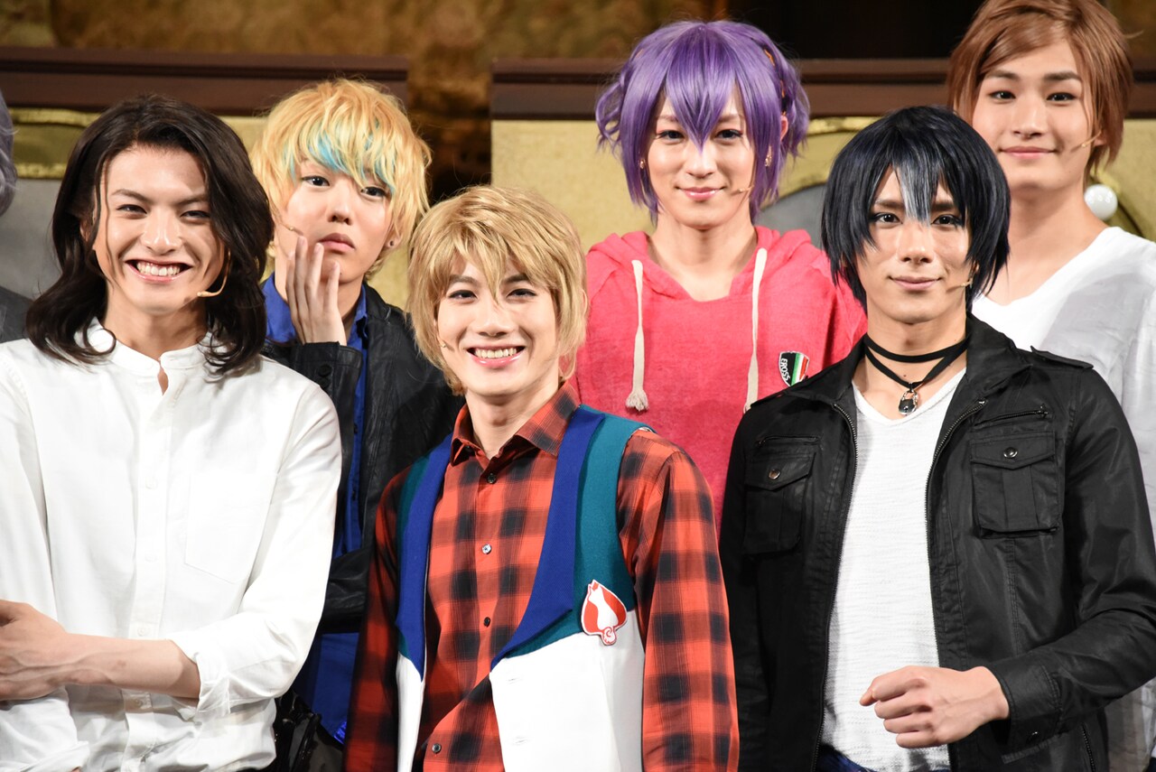 左から小南光司、櫻井圭登、赤澤遼太郎、松本ひなた、松田岳、川村玲央。