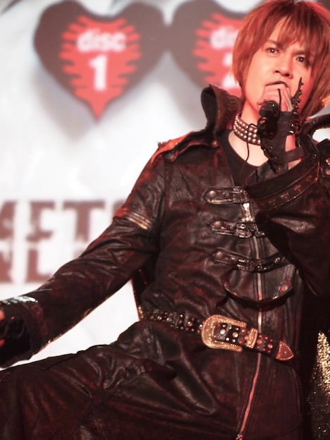 「新感線☆RS『メタルマクベス』」の製作発表記者会見、スペシャルLIVEより、浦井健治。