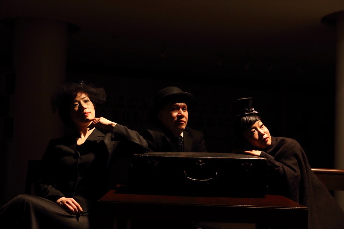 テーブルシアター「テーブルの上の小さな劇場」、「土神と狐」の出演者。