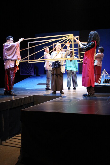 カムカムミニキーナ vol.66「蝶つがい」より。